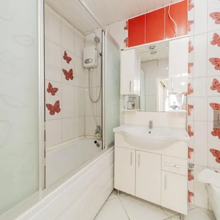 Chic Flat W Balcony 3 Min To Beach In Antalya