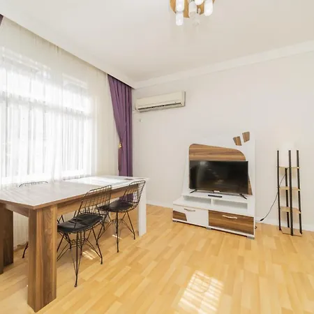 Chic Flat W Balcony 3 Min To Beach In Apartment Antalya