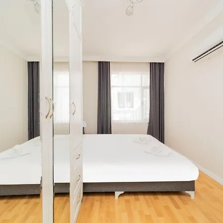 Apartment Chic Flat W Balcony 3 Min To Beach In